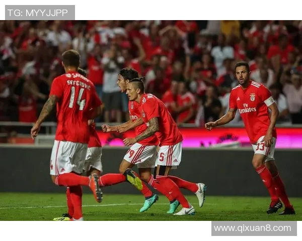 意甲激战：利物浦与AC米兰1-1平局补时进球引爆全场激情